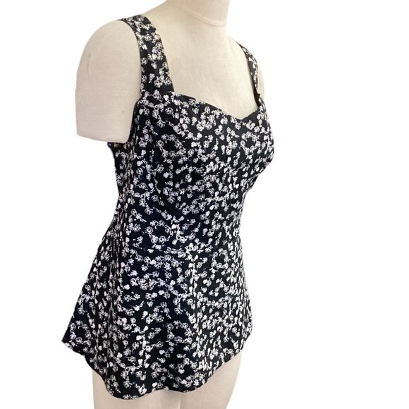 Torrid Ditsy Floral Sleeveless Peplum Top Back Cutout Plus Sz 3 (22/24/3X) #130N - Picture 3 of 8